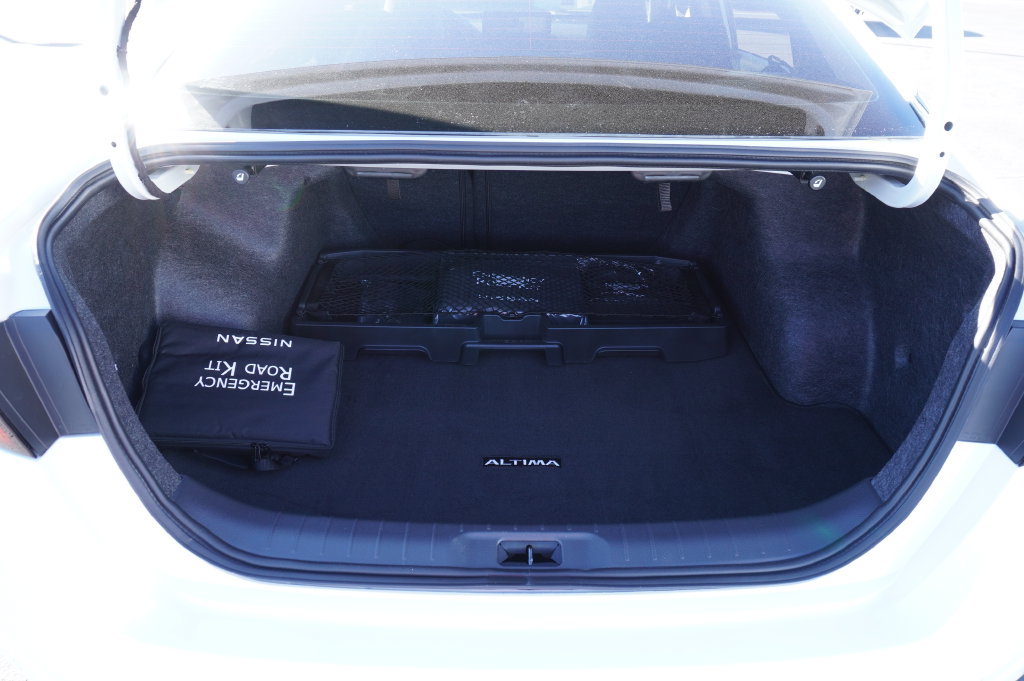 Certified 2025 Nissan Altima 2.5 SL FWD image 8