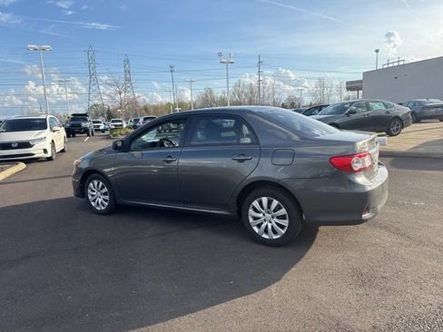 Used 2012 Toyota Corolla LE image 14