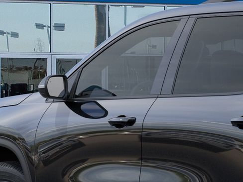 New 2026 Chevrolet Traverse LT FWD image 12