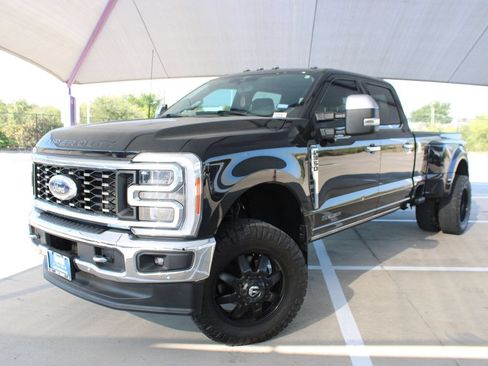 Used 2023 Ford F350 Lariat w/ Lariat Ultimate Package AWD/4WD image 1