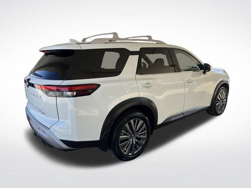 Certified 2023 Nissan Pathfinder SL w/ SL Premium Package AWD/4WD image 46