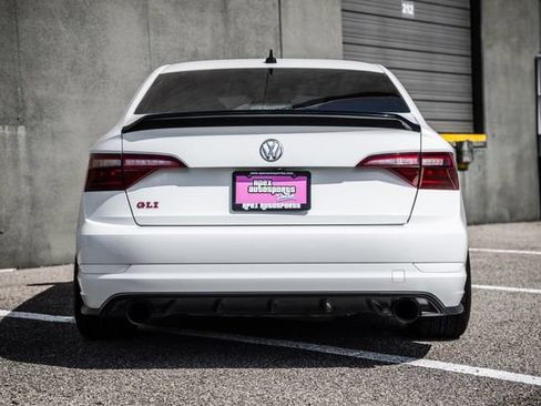 Used 2020 Volkswagen Jetta GLI FWD image 18