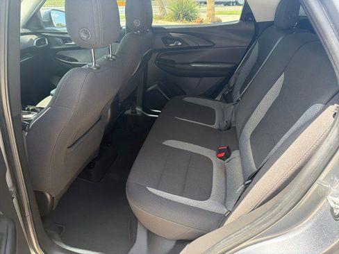 Used 2022 Chevrolet TrailBlazer LT FWD image 9