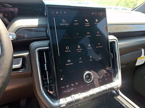 New 2026 GMC Yukon XL Elevation w/ Elevation Premium Package AWD/4WD image 13