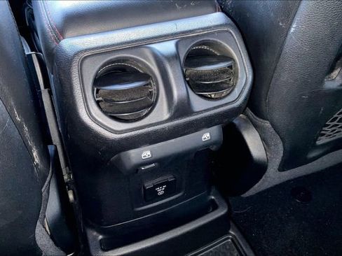 Used 2020 Jeep Wrangler Unlimited Rubicon image 25