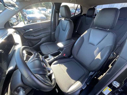 Used 2025 Buick Encore GX Preferred FWD image 36