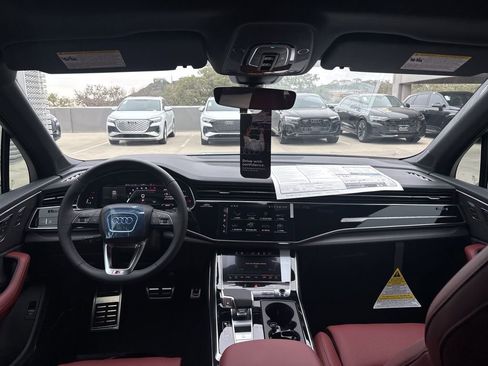 New 2026 Audi SQ7 Prestige image 18