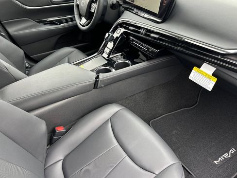 New 2026 Toyota Mirai RWD image 17