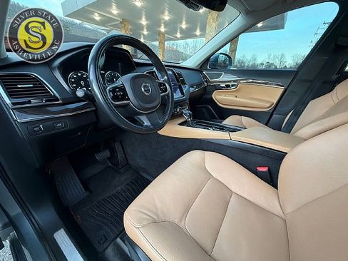 Used 2016 Volvo XC90 T6 Momentum w/ Protection Package Plus image 11