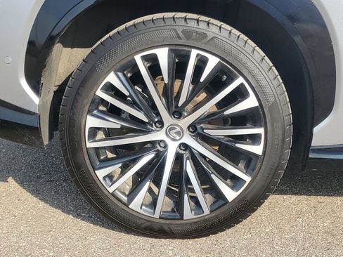 Used 2023 Lexus RZ 450e Premium w/ Technology Package image 5