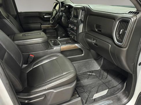 Used 2019 Chevrolet Silverado 1500 LT Trail Boss AWD/4WD image 15