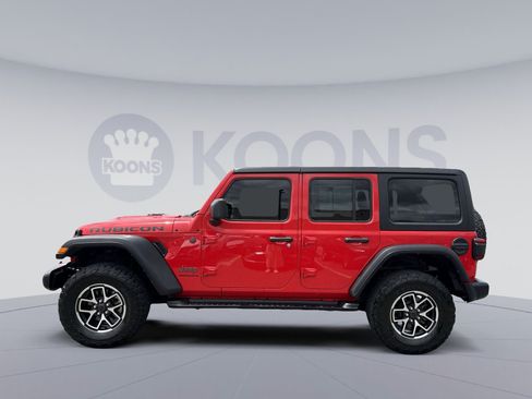 Used 2024 Jeep Wrangler Unlimited Rubicon AWD/4WD image 13