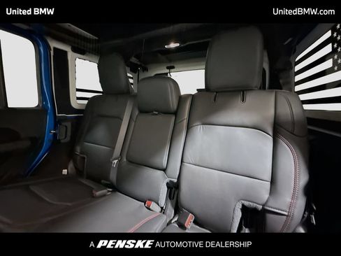 Used 2025 Jeep Wrangler Unlimited Rubicon AWD/4WD image 19
