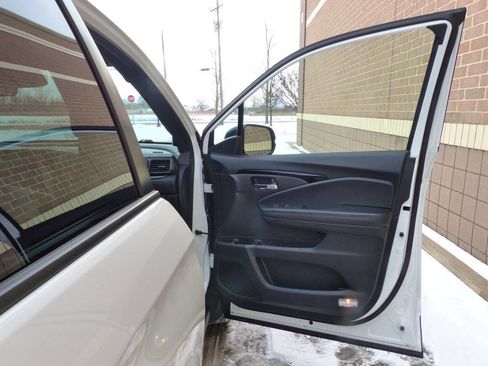 Used 2021 Honda Passport Touring image 40