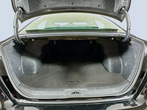 Used 2024 Nissan Altima 2.5 S image 27