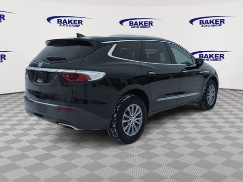 Used 2024 Buick Enclave Essence w/ Technology Package image 5