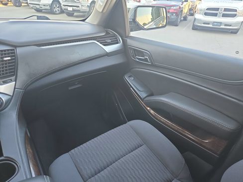 Used 2019 Chevrolet Tahoe LS AWD/4WD image 11