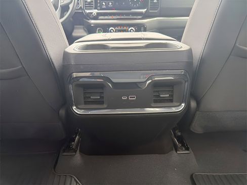 Used 2023 GMC Sierra 1500 Elevation image 22