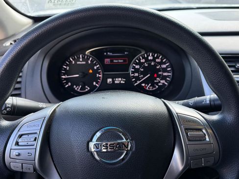Used 2014 Nissan Altima 2.5 S FWD image 13