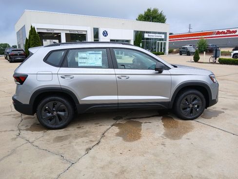 New 2026 Volkswagen Taos S FWD image 8