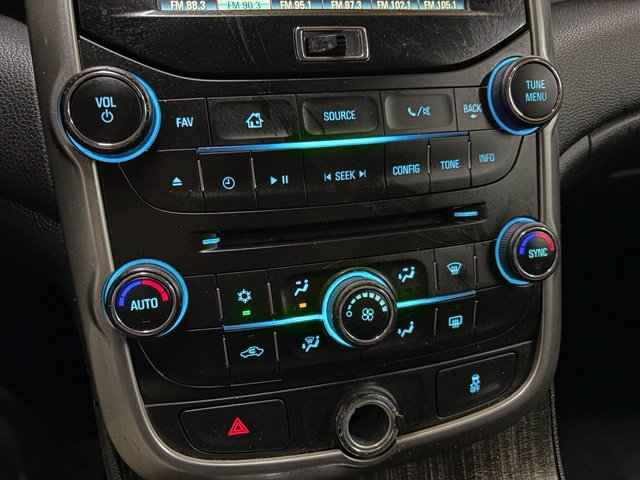 Used 2015 Chevrolet Malibu LT FWD image 33