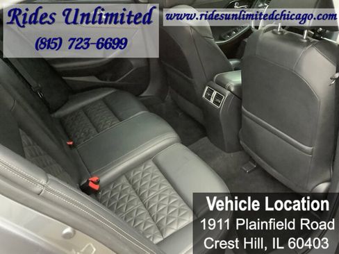 Used 2017 Nissan Maxima Platinum image 31