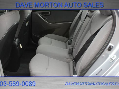 Used 2016 Hyundai Elantra SE image 14