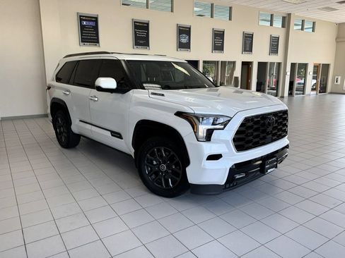 Used 2024 Toyota Sequoia Platinum AWD/4WD image 7