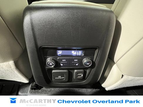 Used 2022 Buick Enclave Avenir w/ Avenir Technology Package AWD/4WD image 28