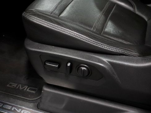 Used 2019 GMC Sierra 1500 Denali image 23