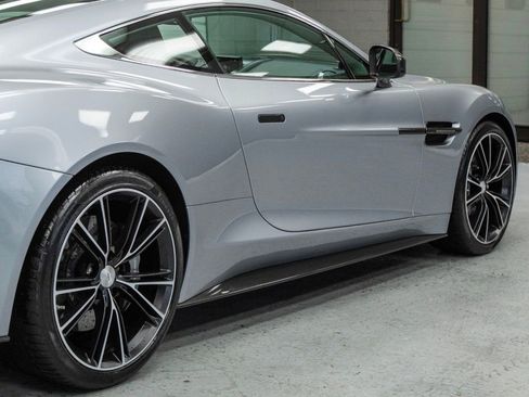 Used 2014 Aston Martin Vanquish Coupe image 53