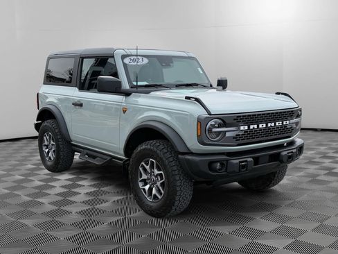 Used 2023 Ford Bronco Badlands image 8