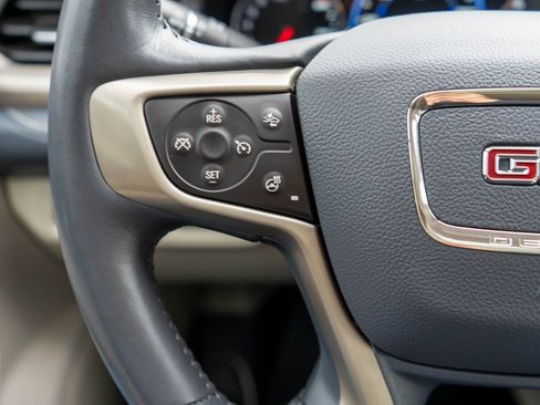 Used 2021 GMC Acadia Denali w/ GMC Pro Grade Package image 23