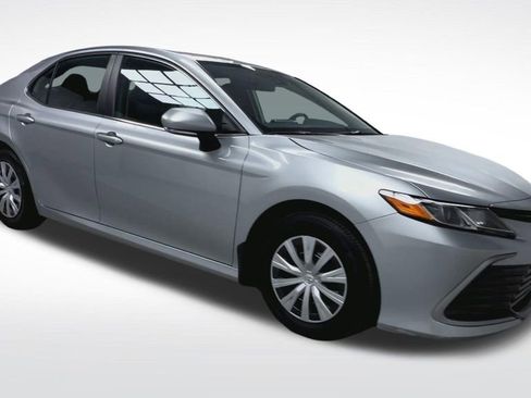 Certified 2023 Toyota Camry LE w/ Cold Weather Package FWD image 17