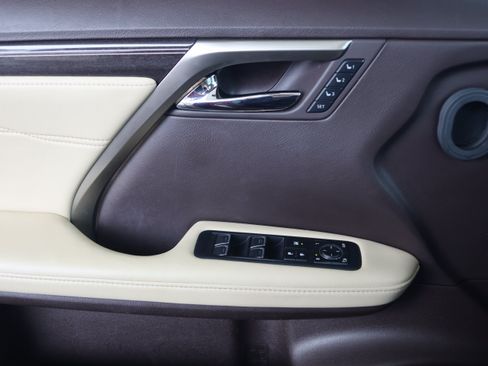 Used 2019 Lexus RX 450h AWD w/ Luxury Package image 12