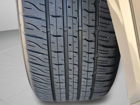 Used 2024 Lexus LX 600 4WD w/ Appearance Package image 99