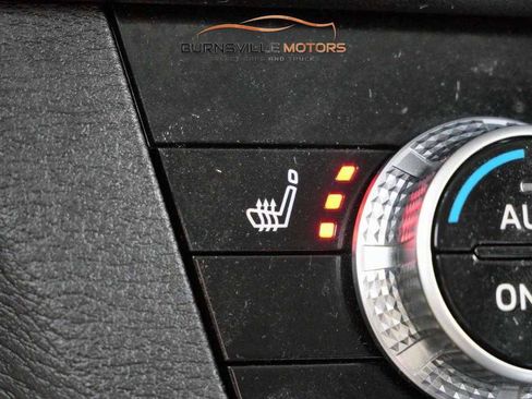 Used 2022 Mitsubishi Outlander SE image 24