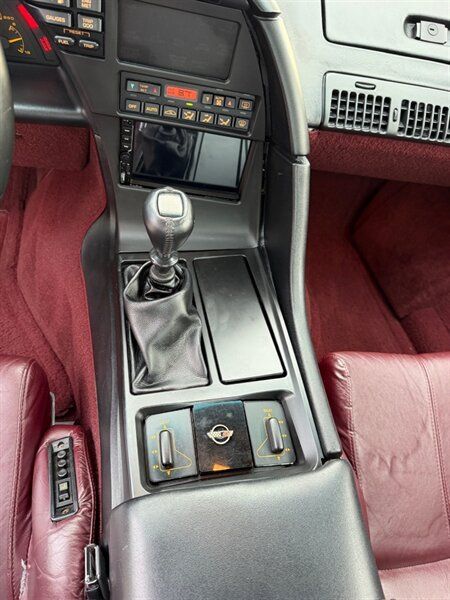 Used 1993 Chevrolet Corvette Coupe RWD image 30