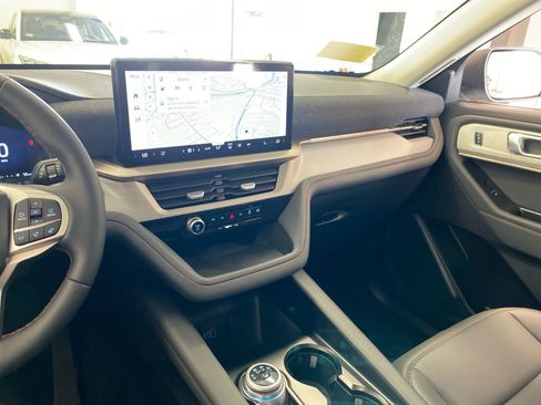 New 2026 Ford Explorer Active w/ Active Comfort Package AWD/4WD image 14