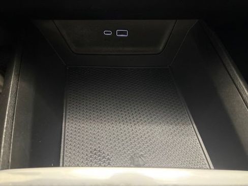 Used 2025 Chevrolet Equinox LT w/ Convenience Package II FWD image 23