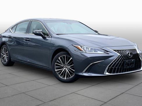 Used 2024 Lexus ES 350 w/ Premium Package FWD image 3