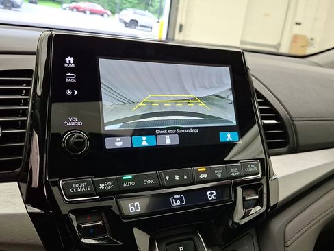 Used 2023 Honda Odyssey EX-L image 18