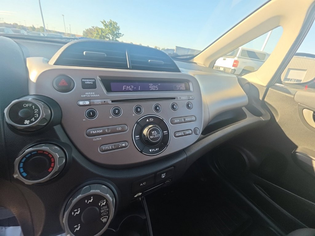 Used 2013 Honda Fit image 16