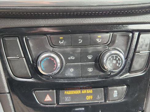 Used 2019 Buick Encore Preferred image 13