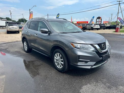 Used 2019 Nissan Rogue S w/ Special Edition Package AWD/4WD image 6
