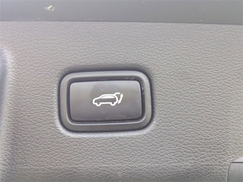 Used 2020 Kia Telluride SX w/ SX Prestige Package image 13