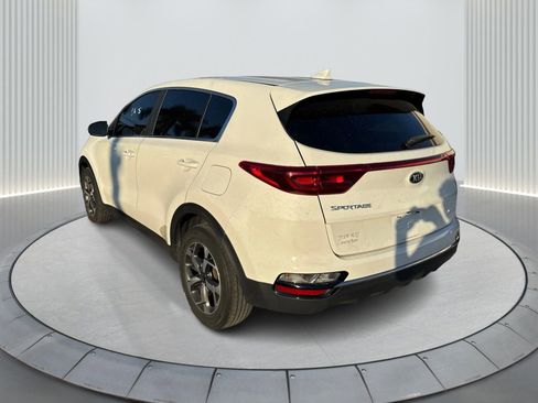 Used 2020 Kia Sportage LX image 8