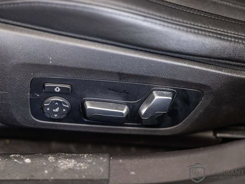 Used 2021 BMW 330i xDrive Sedan AWD/4WD image 23