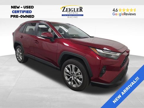 Used 2025 Toyota RAV4 XLE Premium w/ Weather Package AWD/4WD image 5