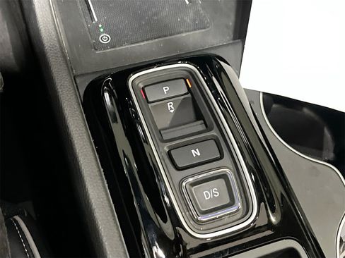 Used 2024 Honda Pilot Elite image 17